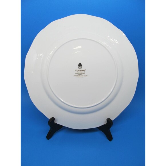 Wedgwood Strawberry and Vine 11" Dinner Plate - Picture 7 of 10